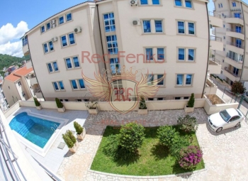 Apartment for sale in Petrovac, Budva Riviera, Montenegro.