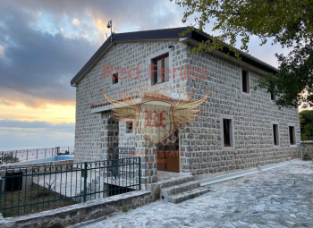 Satılık - Petrovac, Budva'nın yukarısında bulunan muhteşem villa.