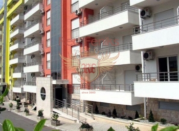 Commercial space in Budva, with an area of 32 sqm.