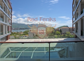 RENTAL BUSINESS FOR SALE IN BUDVA: Fully furnished 2-bedroom apartment in a
4* hotel in TQ Plaza
Fully furnished 2-bedroom apartment in a new 4-star hotel in the very center of
Budva, located only a few steps from the promenade and the beach, Old town Budva
and yacht marina.