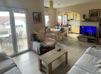 For Sale: Spacious Apartment Near Schools in Tivat with Sea View

This well-located, furnished apartment in Tivat offers convenience, space, and beautiful views.