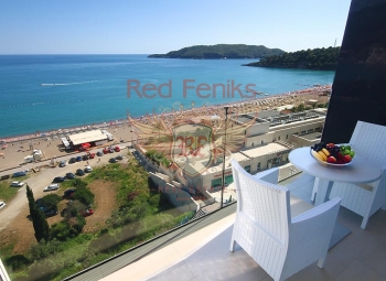 For sale panoramic one bedroom apartment in the Hotel, Becici
ONLY 50 meters to the sea !!!!!
Area of the apartment is 60m2.