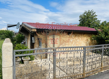 For sale charming house with a swimming pool in Dobra Voda, Bar

 

The property is located just 300 metres from the beautiful Veliki Pjesac beach and offers the perfect balance between privacy and proximity to all necessary amenities.