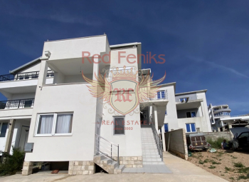 For sale 

House with sea and mountain views in Dobra Voda, Bar

Spacious house located above the road in Dobra Voda, Bar, with beautiful views of the sea and mountains.