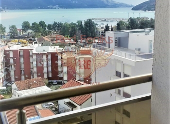 Modern and comfortable one bedroom apartment with a sea view in Budva.