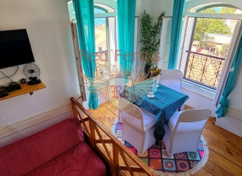 An apartment for sale in the very center of the city, fully equipped as a mini hotel.