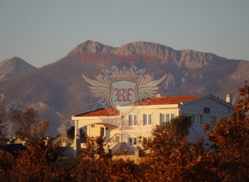 Manzaralı satılık özel villa - Karadağ, Ulcinj'de bir milyon dolar.