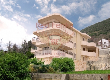 For sale spacious, sunny apartment in the picturesque village of Bijela.