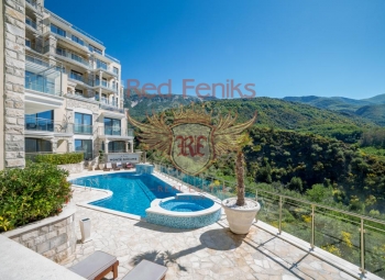 For sale Three Bedroom Apartment in Becici with panoramic Sea View.