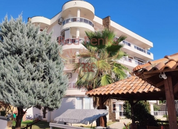 For sale flat + garage parking space in a gated luxury complex with swimming pool, gazebo with rostile, playground and stunning views from the whole complex to the Adriatic Sea 

Flat of 102 m2 + parking space in garage.