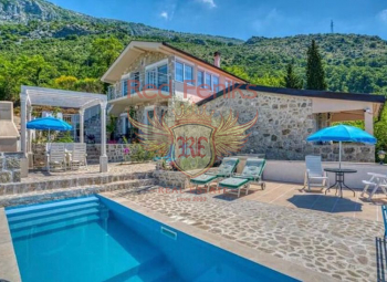 For sale a beautiful villa in Buljarica with swimming pool and beautiful sea view 

Area of house 241m2

Area of plot 400m2

This villa have great rent potential or it amazing variant for coming to holidays.