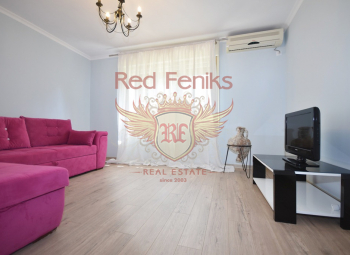 Pięknie odnowiony, półtorapokojowy apartament położony w centrum miasta, w prestiżowej dzielnicy Karača w Herceg Novi.