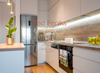 Located in the desirable and peaceful Pod Kuk area of Tivat, this beautifully furnished 63 m² apartment offers a comfortable combination of modern living, privacy and convenience.