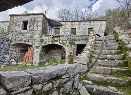 Steinruine in der Gegend von Mokrine, Herceg Novi, Haus in der Nähe des Meeres Montenegro, Haus Kaufen in Herceg Novi