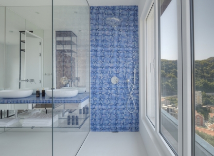 Panorama-Luxus-Penthouse mit Swimmingpool in Rafailovici., Verkauf Wohnung in Becici, Haus in Montenegro kaufen