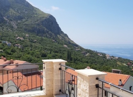 Villa mit Panoramablick auf die Berge und das Meer, Region Budva Hausverkauf, Becici Haus kaufen, Haus in Montenegro kaufen