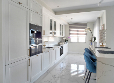 Luxusapartment in Portofino in Kumbor, Herceg Novi, Verkauf Wohnung in Baosici, Haus in Montenegro kaufen
