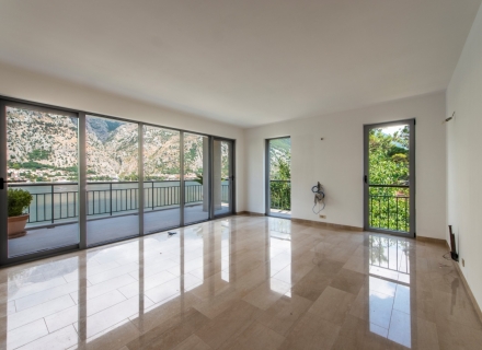 Erstaunliche Luxusapartments zum Verkauf mit Blick auf die Bucht und die Altstadt von Kotor, Montenegro Immobilien, Immobilien in Montenegro