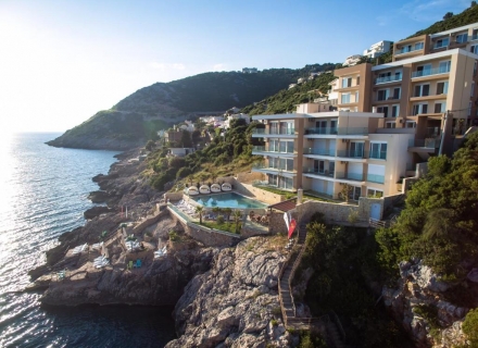 Wohnung in erster Linie mit herrlichem Meerblick und großem Vermietungspotenzial, Wohnungen in Montenegro kaufen, Wohnungen zur Miete in Bar kaufen