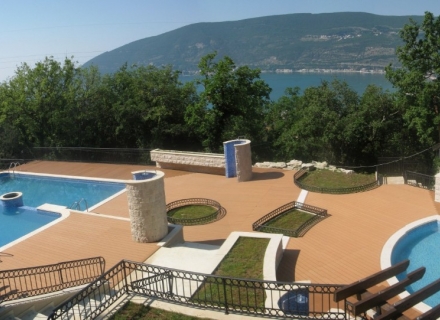 Wohnkomplex in Herceg Novi, Hotelzimmer in Europa Investition mit garantierten Mieteinnahmen, Serviced Apartments zum Verkauf