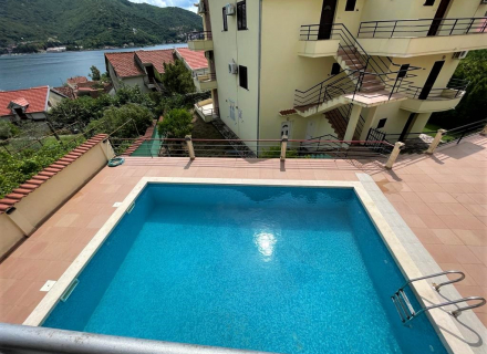 Herceg Novi Kamenari'de geniş deniz manzaralı dubleks daire, Montenegro da satılık emlak, Baosici da satılık ev, Baosici da satılık emlak