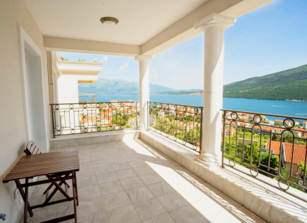 Luksuzan stan u Portofinu u Kumboru, Herceg Novi, prodaja stanova u Crnoj Gori, stanovi u Crnoj Gori prodaja, prodaja stana u Herceg Novi