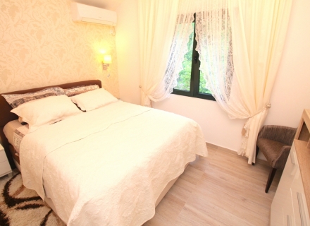 Panorama-Haus mit Meerblick in Budva, Montenegro Immobilien, Immobilien in Montenegro