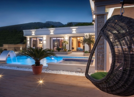 Schöne Villa mit Pool in der Nähe von Budva, Montenegro Immobilien, Immobilien in Montenegro