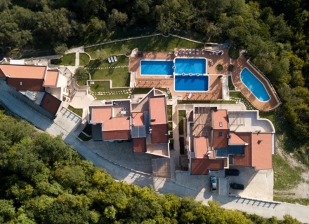 Wohnkomplex in Herceg Novi, Hotelresidenzen zum Verkauf in Herceg Novi, Hotelzimmer zum Verkauf in Europa
