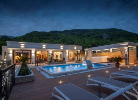 Schöne Villa mit Pool in der Nähe von Budva, Region Budva Hausverkauf, Becici Haus kaufen, Haus in Montenegro kaufen