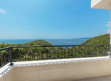 Panoramik Deniz Manzaralı İki Güzel Villa, Region Budva satılık müstakil ev, Region Budva satılık villa