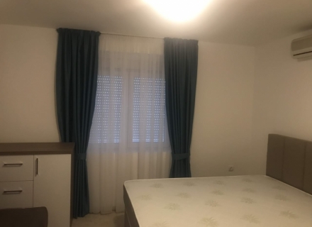 Ilk hattında ev, Kostanjica'da, Dobrota satılık müstakil ev, Dobrota satılık müstakil ev, Kotor-Bay satılık villa