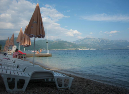 Mieszkanie z jedną sypialnią z widokiem na morze, Bijela, Herceg Novi, apartament z widokiem na morze Na sprzedaż w Czarnogórze, kupić mieszkanie w Baosici, dom w Herceg Novi kup