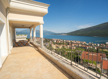 Luxusapartment in Portofino in Kumbor, Herceg Novi, Wohnung mit Meerblick zum Verkauf in Montenegro, Wohnung in Baosici kaufen, Haus in Herceg Novi kaufen