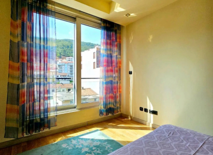 Apartament z trzema sypialniami w Budvie, Czarnogóra nieruchomości, nieruchomości w Czarnogórze, mieszkania w Region Budva, apartamenty w Region Budva