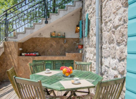 1,888 / 5,000 Renoviertes Steinhaus zum Verkauf auf der Halbinsel Luštica, Montenegro Immobilien, Immobilien in Montenegro