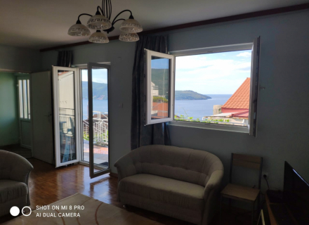 Üç Katlı Daireli Ev, Herceg Novi, Herceg Novi satılık müstakil ev, Herceg Novi satılık müstakil ev