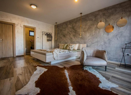 Moderna vila na prvoj lijini do mora u Kostanjici, kuća blizu mora Crna Gora, kuća Crna Gora prodaja, kuća Crna Gora