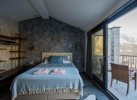 Moderna vila na prvoj lijini do mora u Kostanjici, Nekretnine Crna Gora, nekretnine u Crnoj Gori, Kotor-Bay prodaja kuća