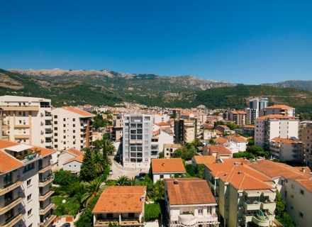 Dvosoban stan sa pogledom na more u Budvi 100 m do plaze, Nekretnine u Crnoj Gori, prodaja nekretnina u Crnoj Gori, stanovi u Region Budva