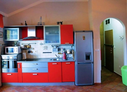 Petrovac'ta iki odalı bir daire, Karadağ da satılık ev, Montenegro da satılık ev, Karadağ da satılık emlak