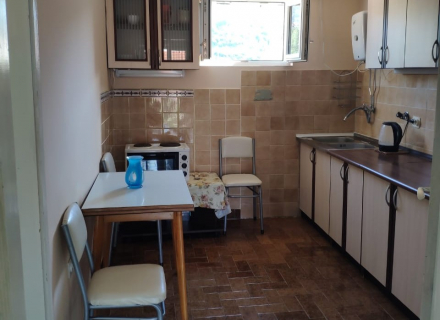 Üç Katlı Daireli Ev, Herceg Novi, Karadağ Villa Fiyatları Karadağ da satılık ev, Montenegro da satılık ev, Karadağ satılık villa