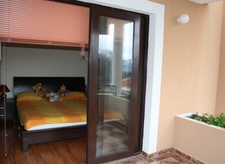 Villa u Kavac, Nekretnine Crna Gora, nekretnine u Crnoj Gori, Region Tivat prodaja kuća