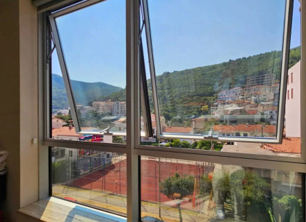 Apartament z trzema sypialniami w Budvie, apartament z widokiem na morze Na sprzedaż w Czarnogórze, kupić mieszkanie w Budva, dom w Region Budva kup