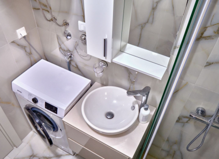 Jednosoban stan u Bečićima sa pogledom na more, stanovi u Crnoj Gori, stanovi sa visokim potencijalom zakupa u Crnoj Gori, apartmani u Crnoj Gori