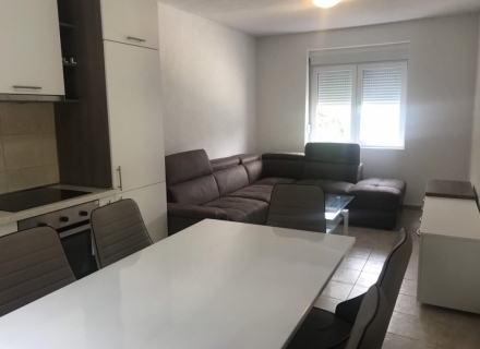 Ilk hattında ev, Kostanjica'da, Karadağ Villa Fiyatları Karadağ da satılık ev, Montenegro da satılık ev, Karadağ satılık villa
