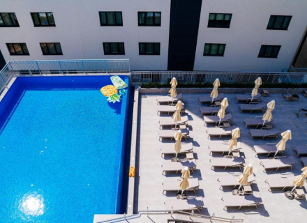 Denize sadece 50 metre mesafede Tek Yatak Odalı Daire, Karadağ da satılık ev, Montenegro da satılık ev, Karadağ da satılık emlak