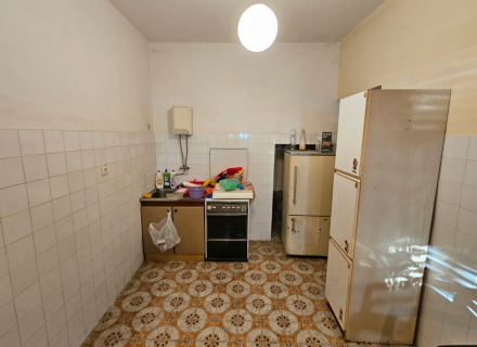 Dom w pierwszej linii brzegowej w Zelenika, kup dom w Czarnogórze, kup willę w Herceg Novi, Willa blisko morza Baosici