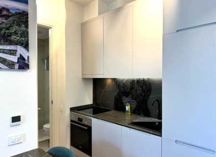 Kawalerka w Bečići z widokiem na morze, apartament z widokiem na morze Na sprzedaż w Czarnogórze, kupić mieszkanie w Becici, dom w Region Budva kup