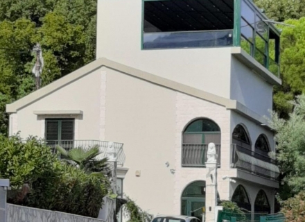 Panorama-Haus mit Meerblick in Budva, Region Budva Hausverkauf, Becici Haus kaufen, Haus in Montenegro kaufen